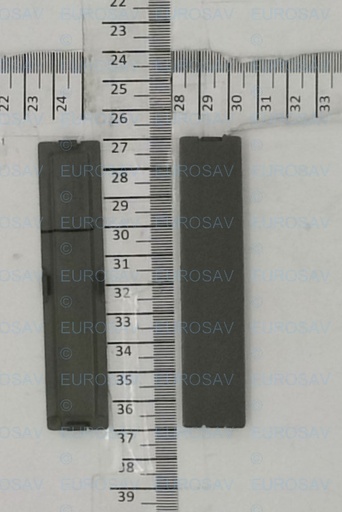 [FMF121310005235] CACHE TROU